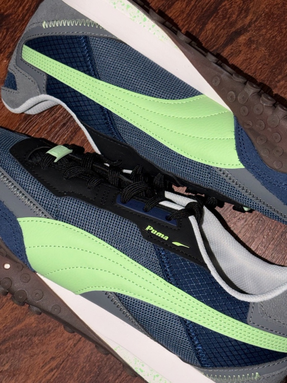 Shoes - Picture 2 of 12